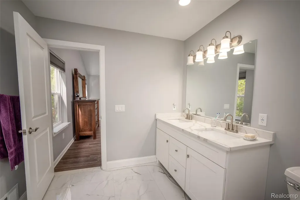 11913 Tuttle Hill Road Augusta Charter Township MI 48191