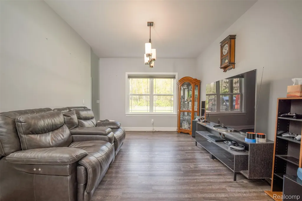 11913 Tuttle Hill Road Augusta Charter Township MI 48191