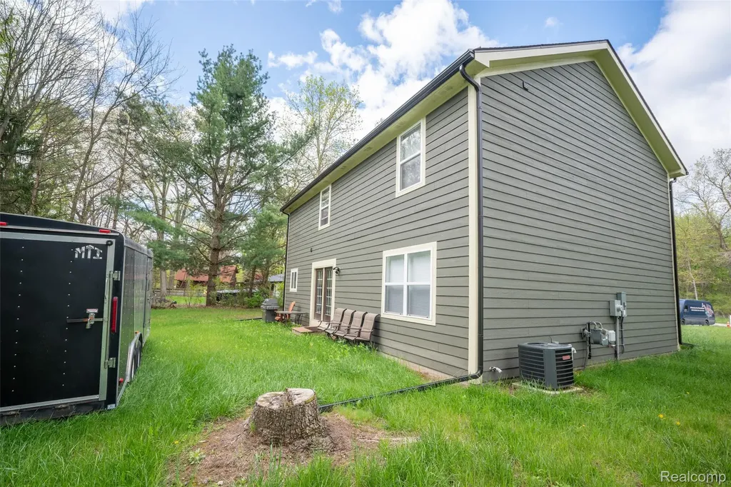 11913 Tuttle Hill Road Augusta Charter Township MI 48191