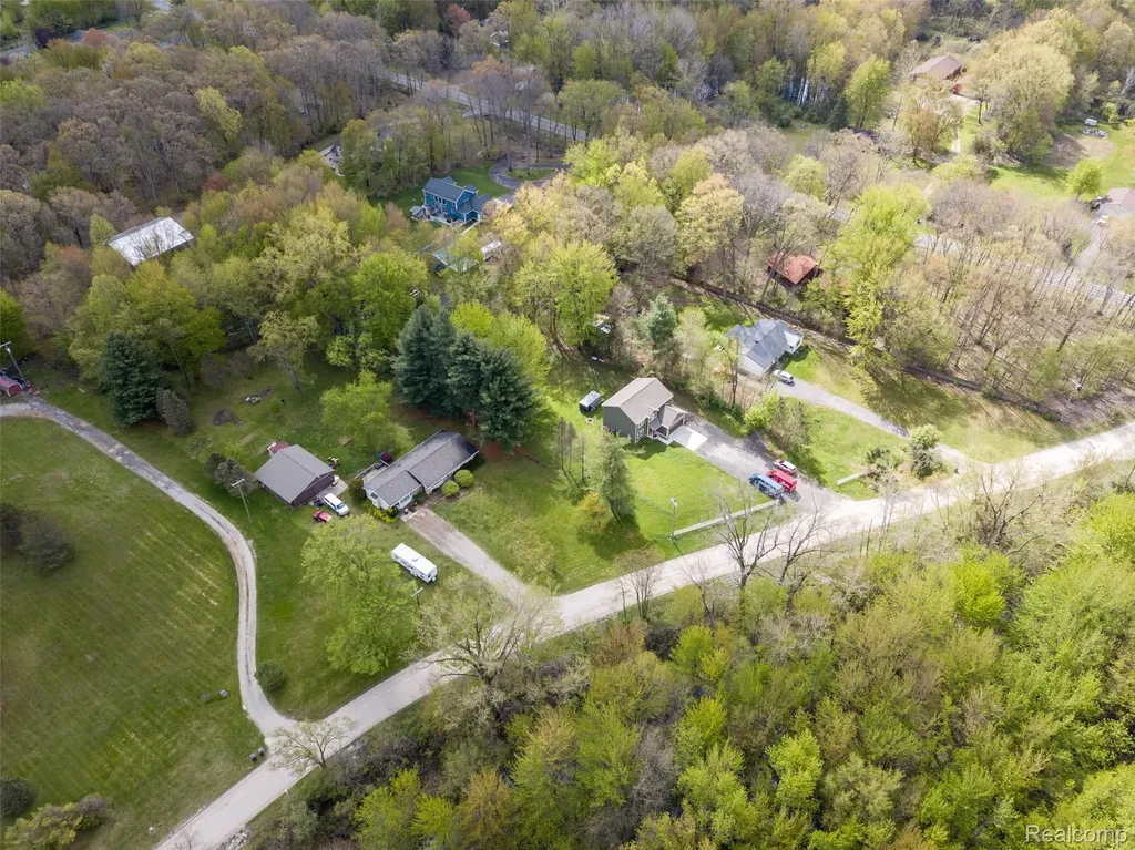 11913 Tuttle Hill Road Augusta Charter Township MI 48191