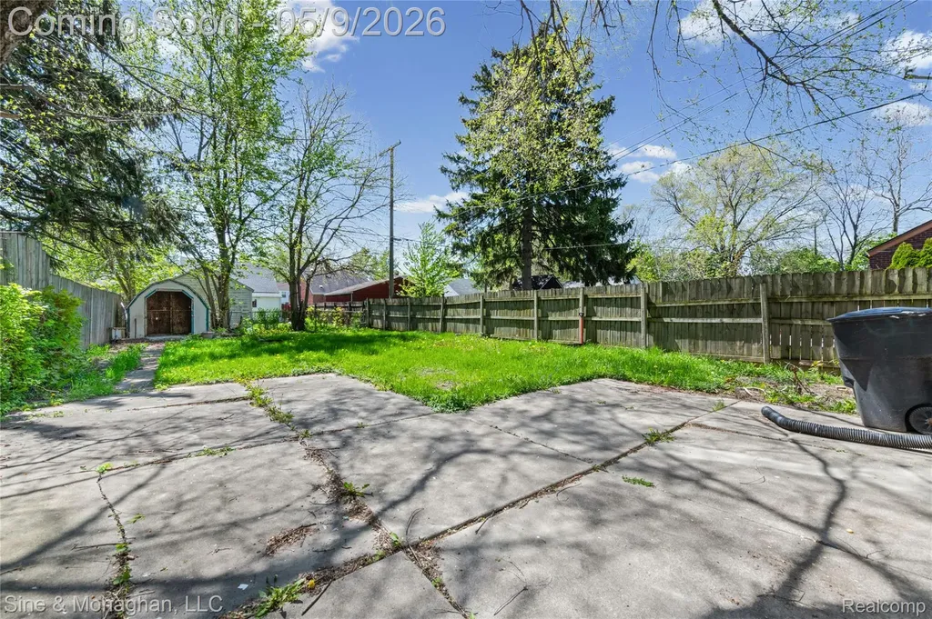 8845 Canyon Street Detroit City MI 48236