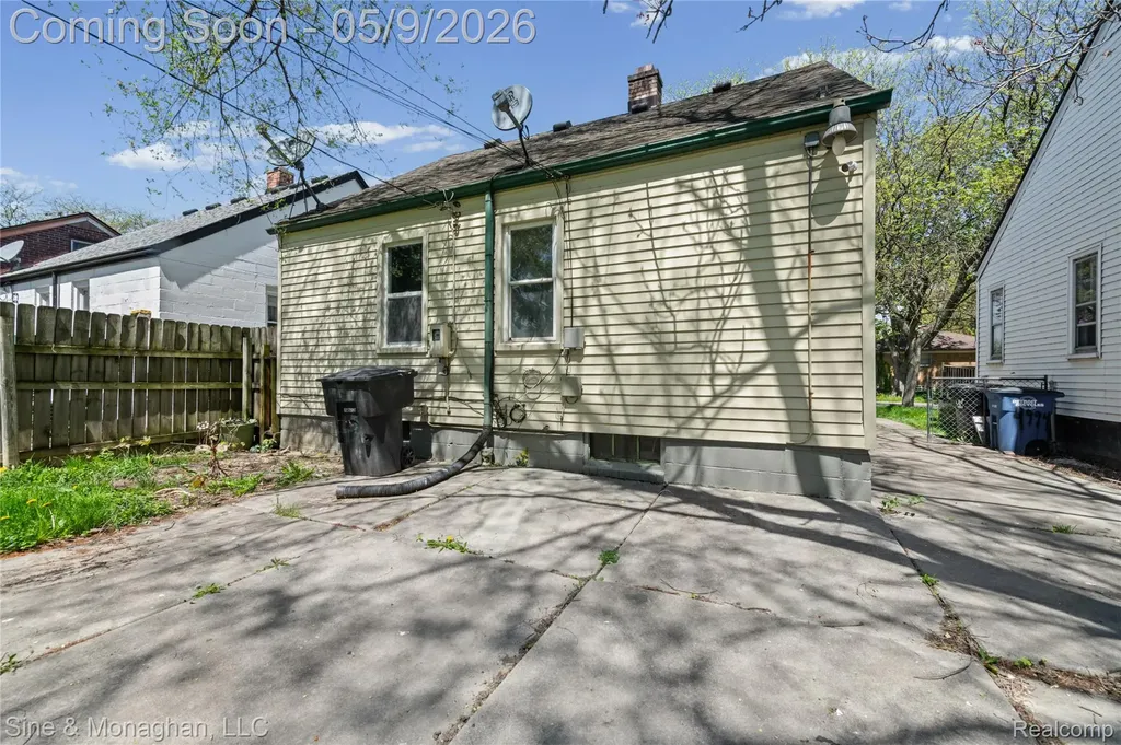 8845 Canyon Street Detroit City MI 48236