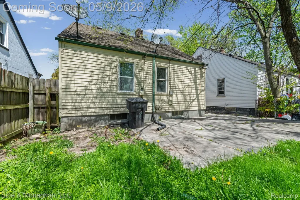 8845 Canyon Street Detroit City MI 48236