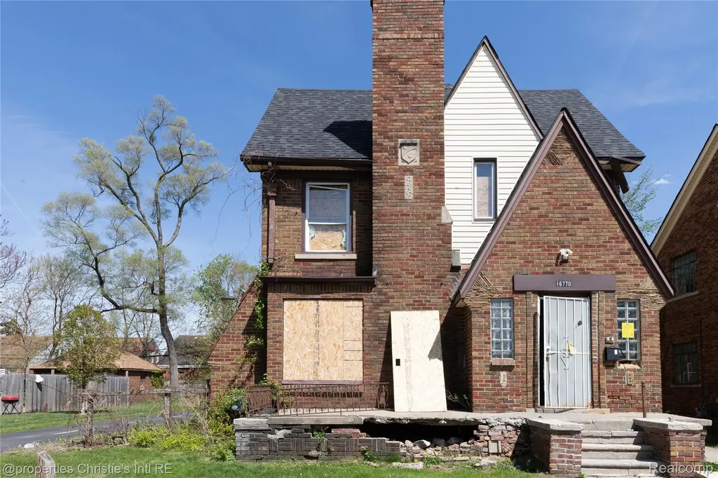 16770 Greenlawn Street Detroit City MI 48221
