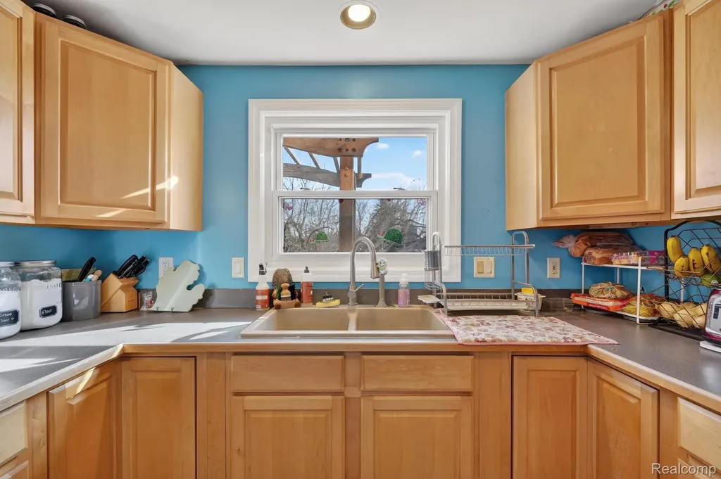 6015 Jeddo Road Grant Township MI 48032