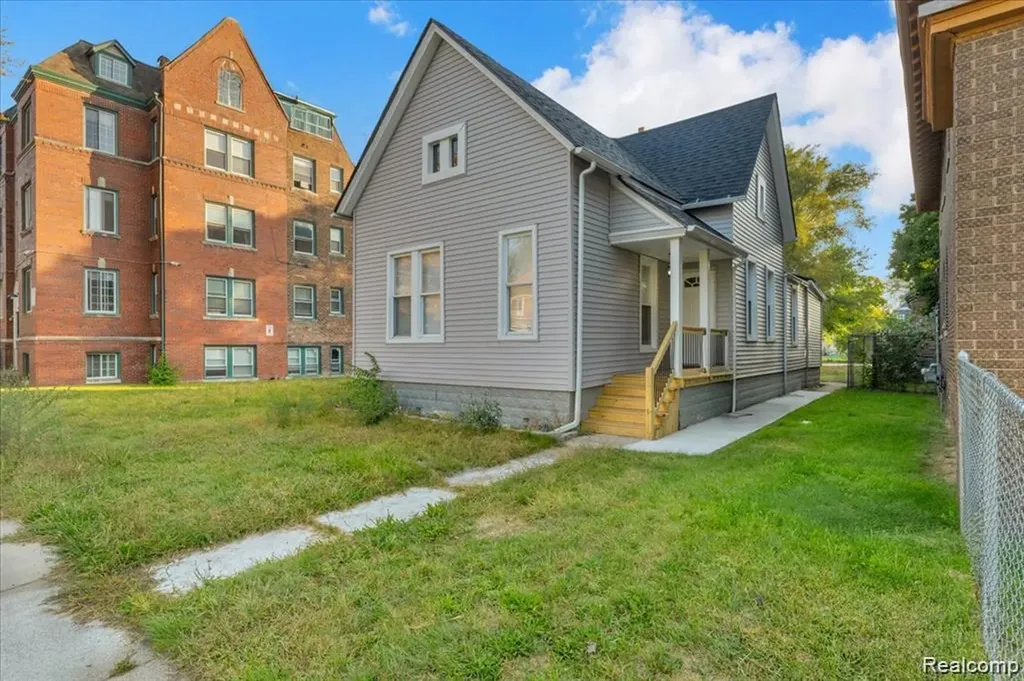 2012 Hubbard Street Detroit City MI 48209