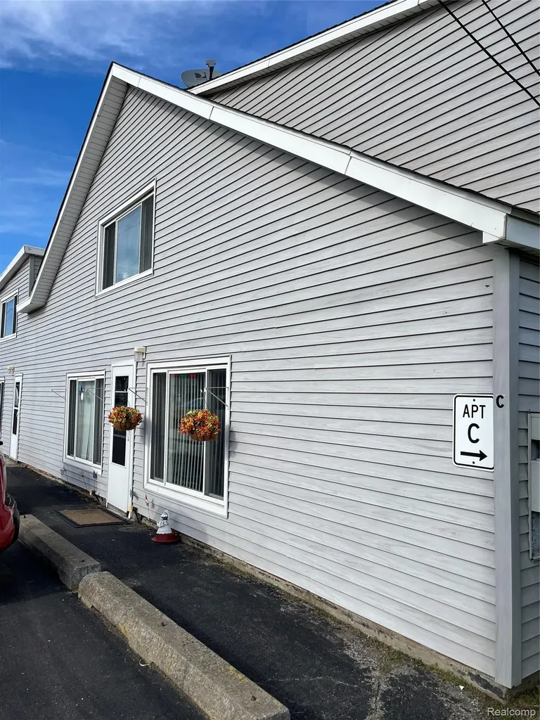 12660 Grafton Road Ash Township MI 48117