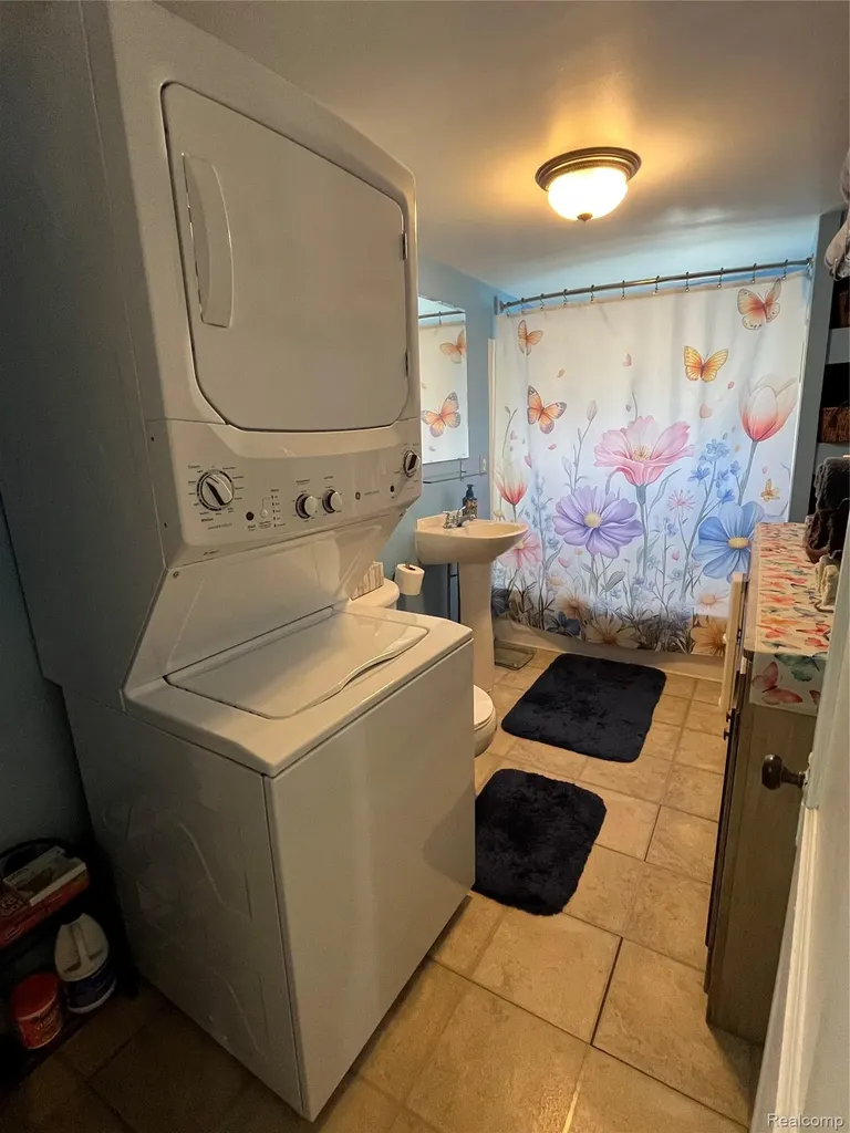 12660 Grafton Road Ash Township MI 48117
