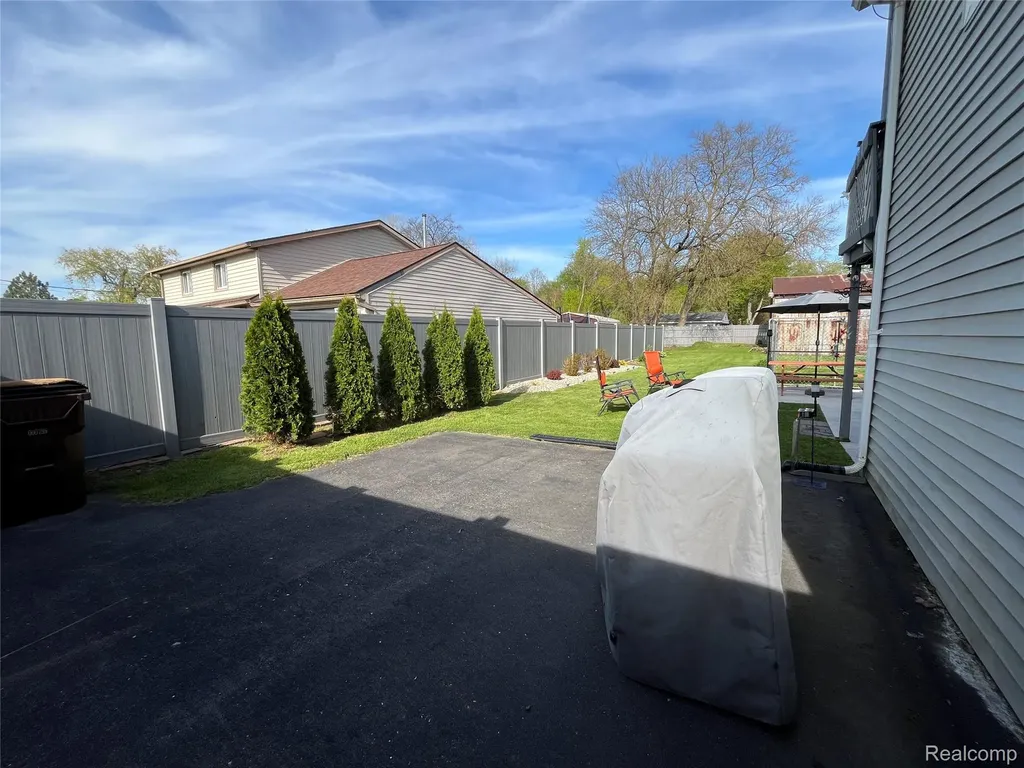 12660 Grafton Road Ash Township MI 48117