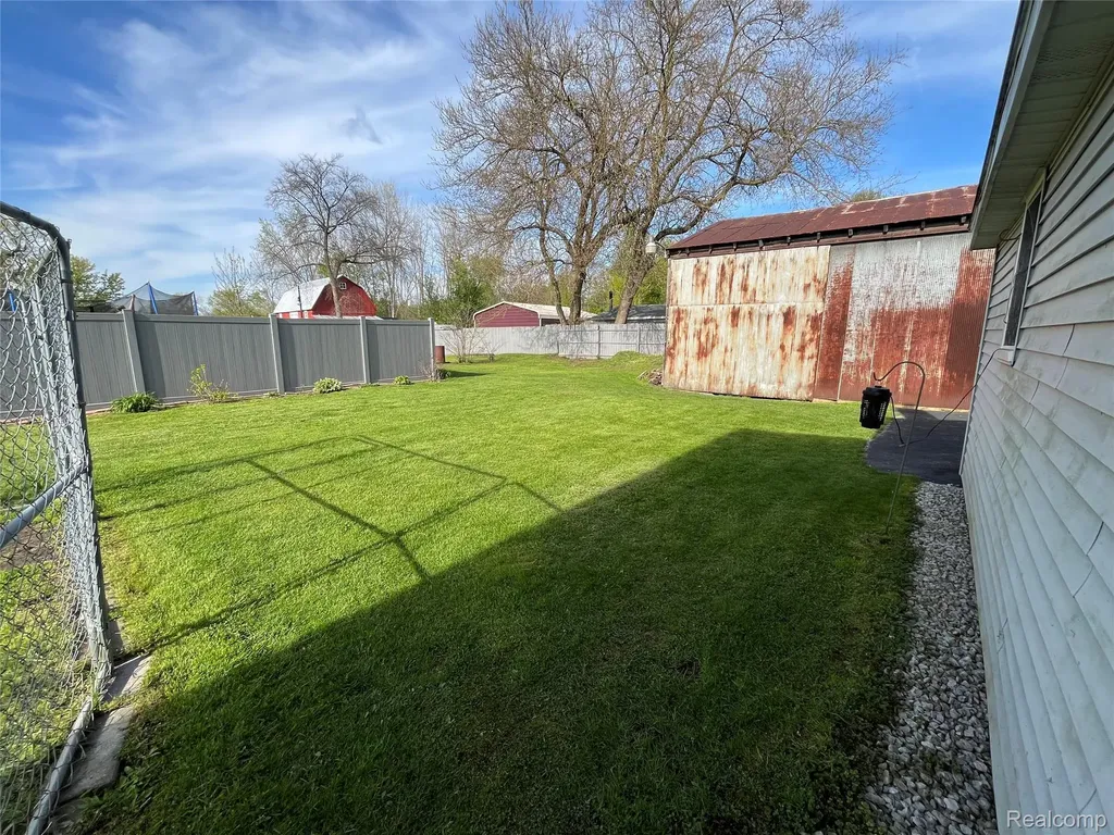 12660 Grafton Road Ash Township MI 48117