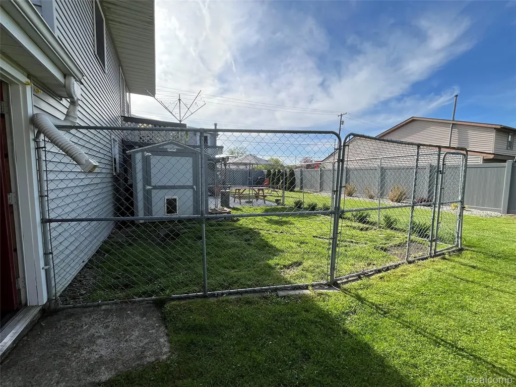 12660 Grafton Road Ash Township MI 48117