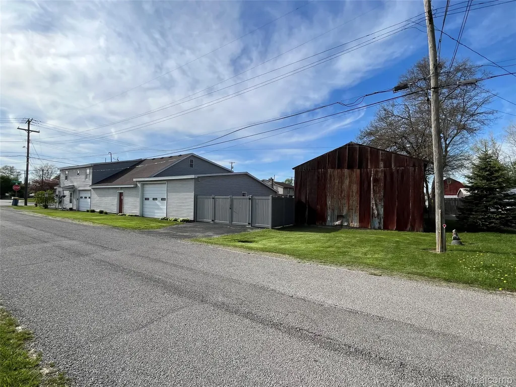 12660 Grafton Road Ash Township MI 48117