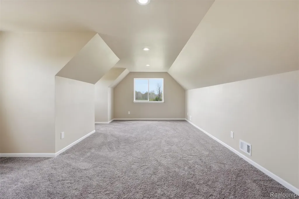 30179 Kim Lane 5 Romulus City MI 48174