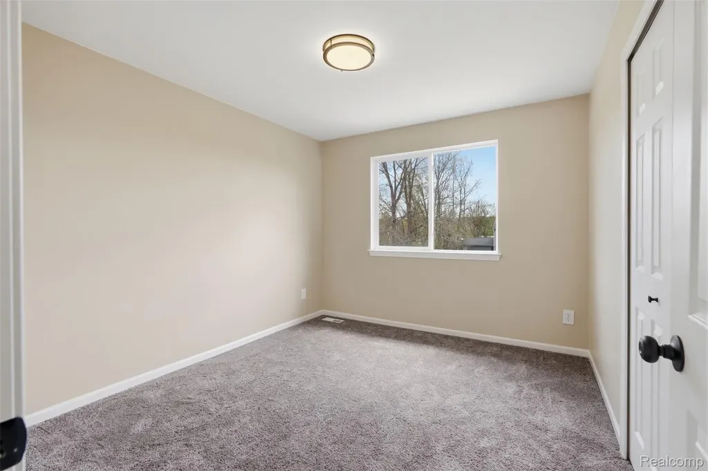 30179 Kim Lane 5 Romulus City MI 48174