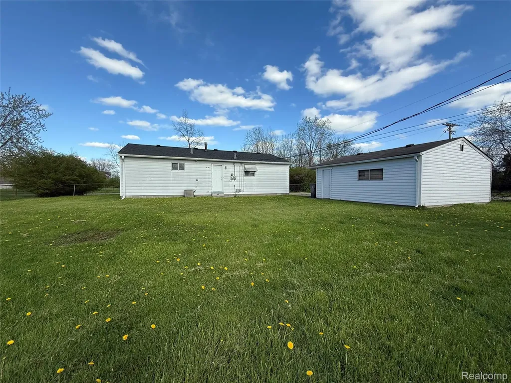 33711 Floyd Street Clinton Charter Township MI 48035
