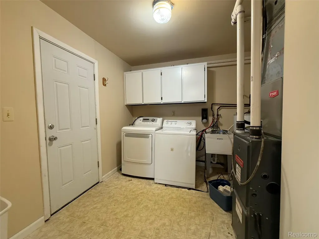 33711 Floyd Street Clinton Charter Township MI 48035