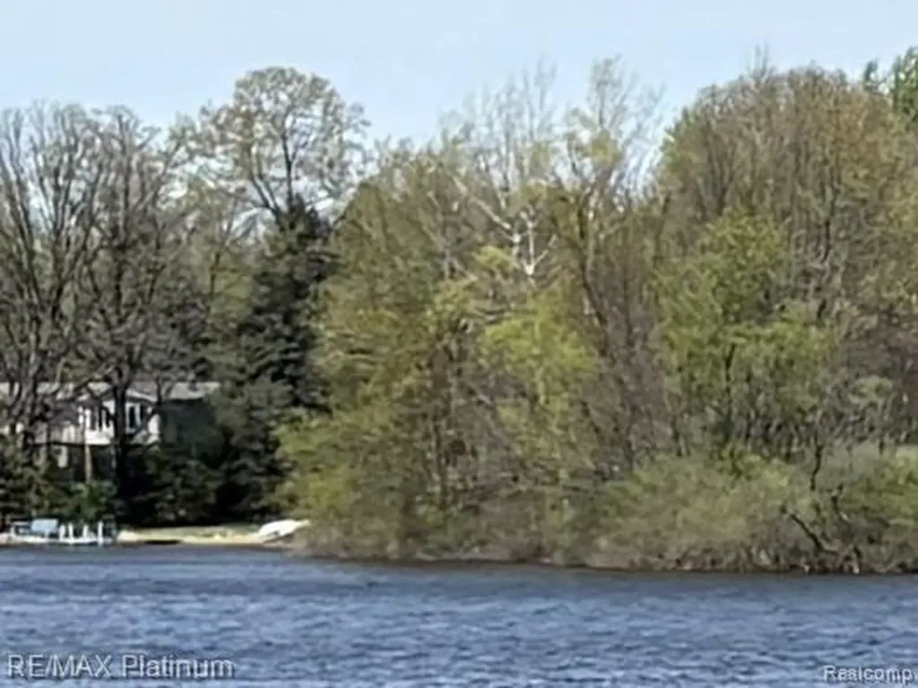 Transfer Parcel A Edgemont Drive Howell Township MI 48855