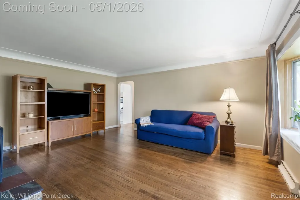 17469 Doris Fraser City MI 48026
