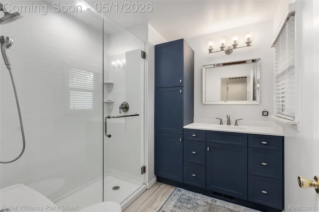 17469 Doris Fraser City MI 48026