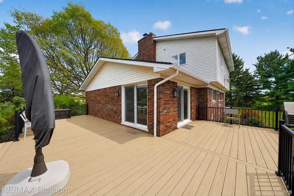 7687 Parshallville Road Hartland Township MI 48430