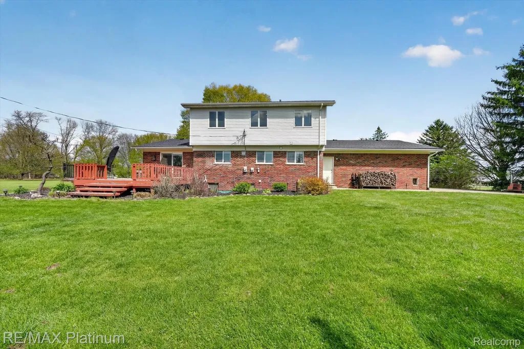 7687 Parshallville Road Hartland Township MI 48430