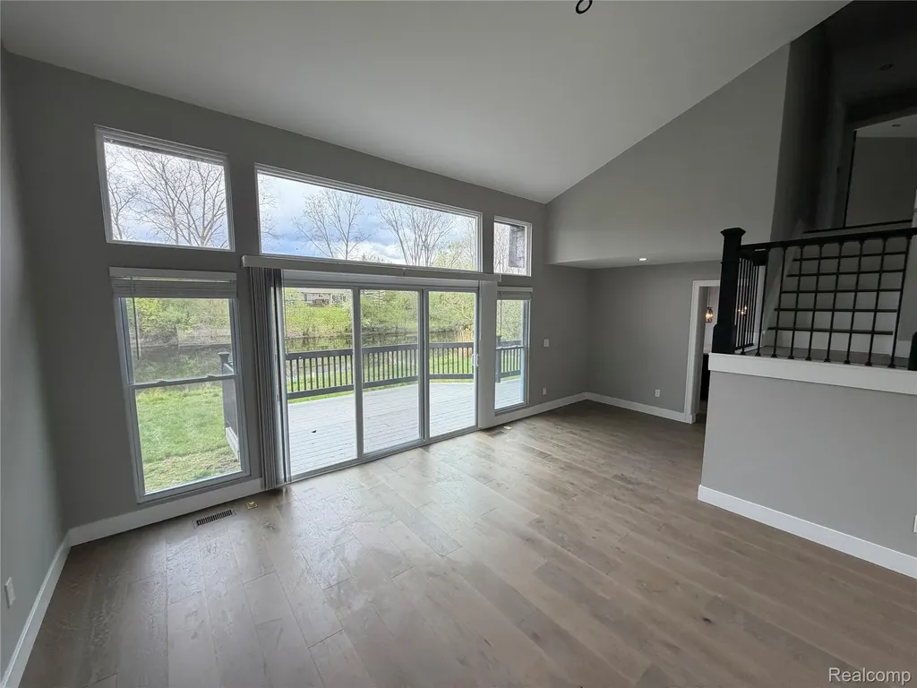 5140 Woodrun Court West Bloomfield Charter Township MI 48323