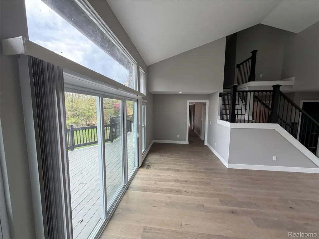5140 Woodrun Court West Bloomfield Charter Township MI 48323