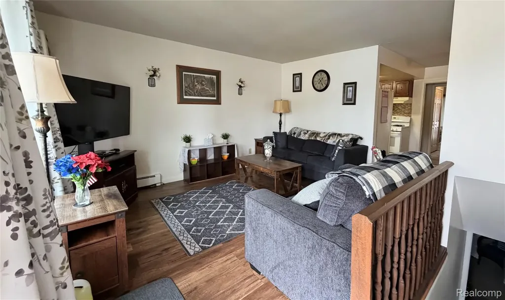 25106 Franklin Terrace South Lyon City MI 48178