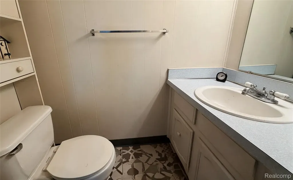 25106 Franklin Terrace South Lyon City MI 48178