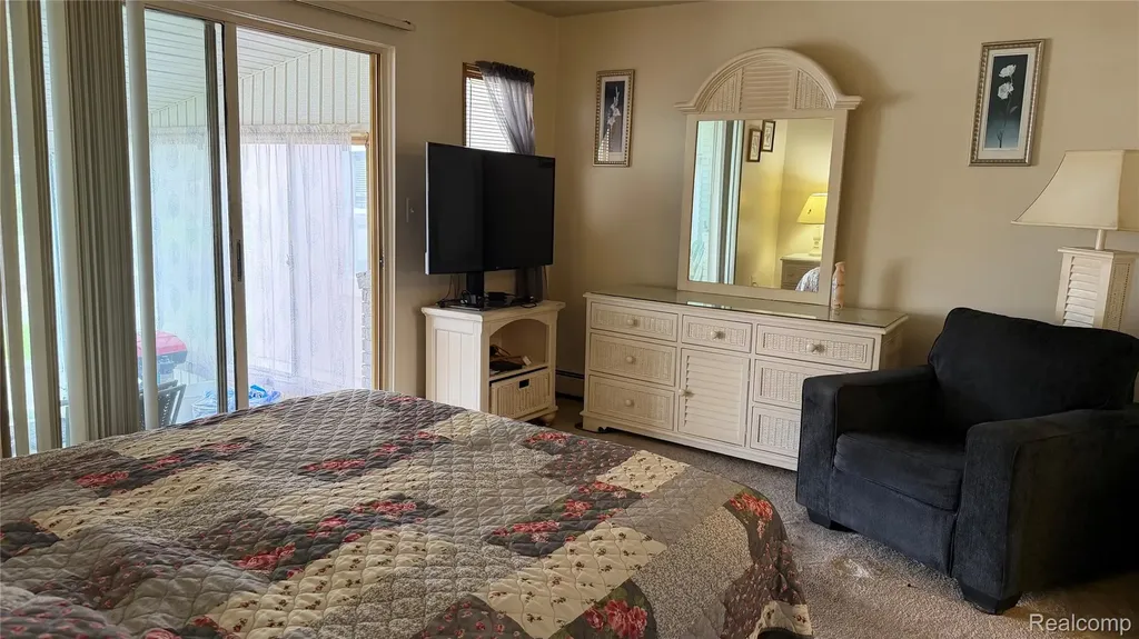 25106 Franklin Terrace South Lyon City MI 48178