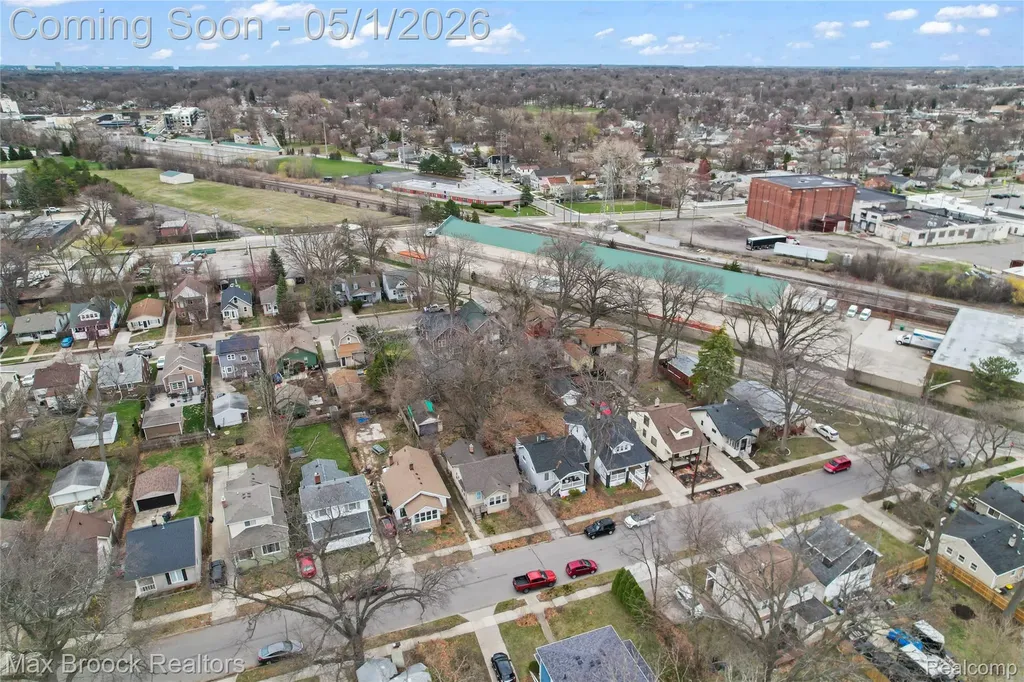 595 E Drayton Street Ferndale City MI 48220
