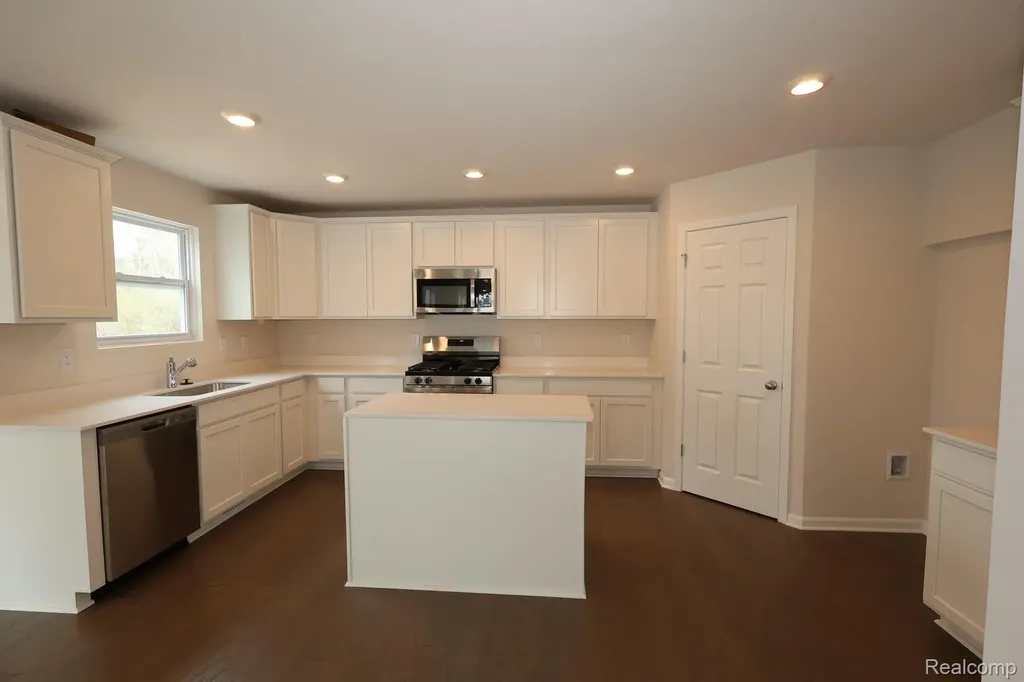 4195 Cedar Lane Grand Blanc Charter Township MI 48439