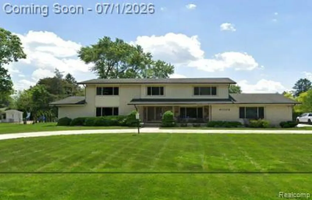 23345 Thorncliffe Street Southfield City MI 48033