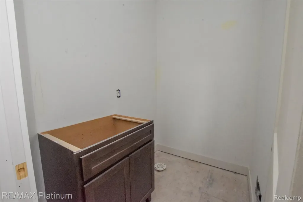 4570 Stillmeadow Genoa Township MI 48843