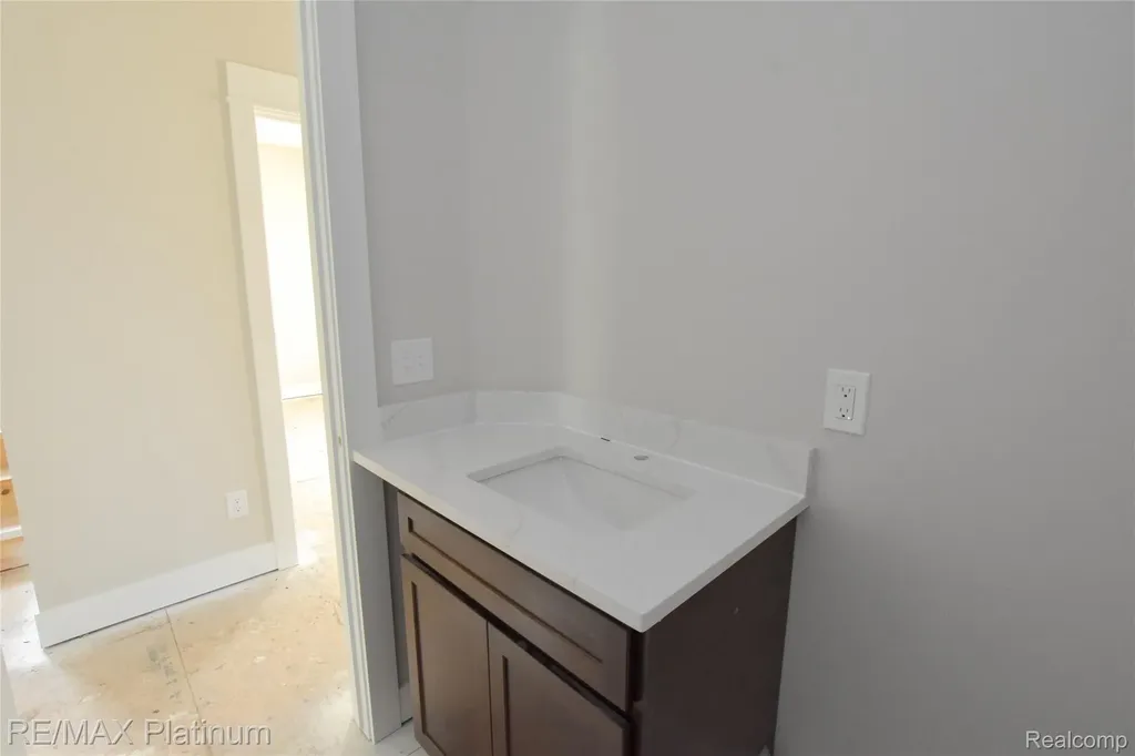 4570 Stillmeadow Genoa Township MI 48843