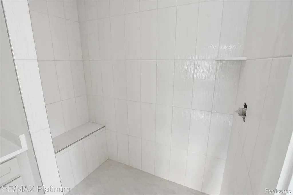 4570 Stillmeadow Genoa Township MI 48843