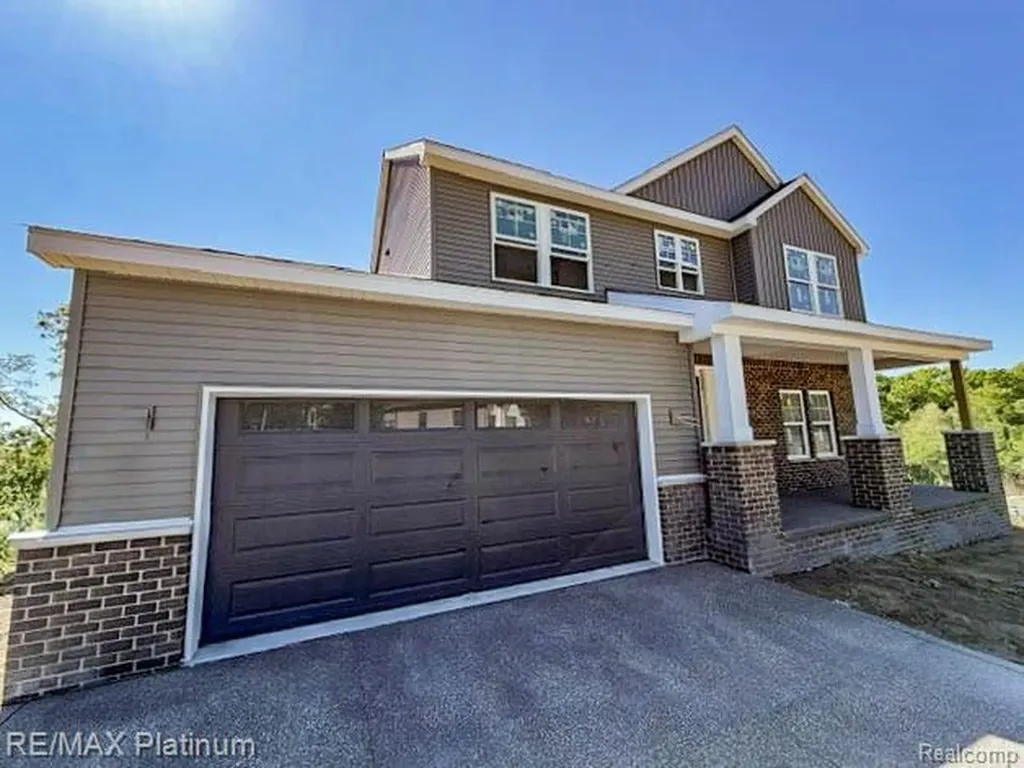 4570 Stillmeadow Genoa Township MI 48843