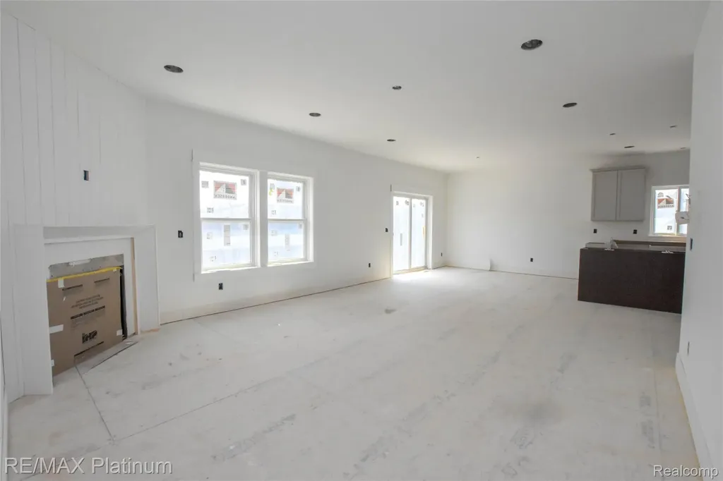 4570 Stillmeadow Genoa Township MI 48843