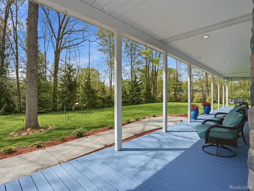 5790 Roberts Road Cottrellville Township MI 48039