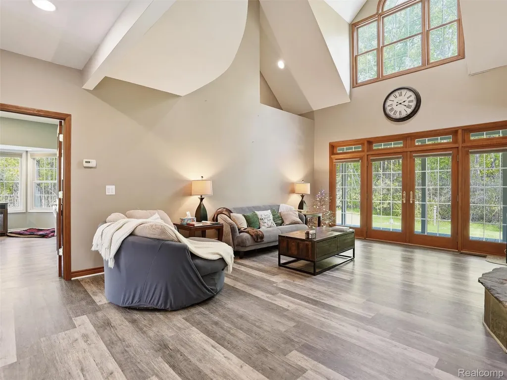 5790 Roberts Road Cottrellville Township MI 48039