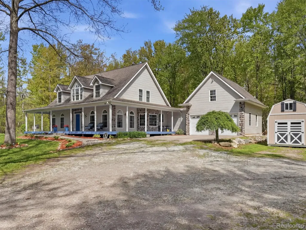 5790 Roberts Road Cottrellville Township MI 48039
