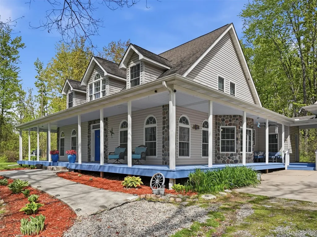 5790 Roberts Road Cottrellville Township MI 48039