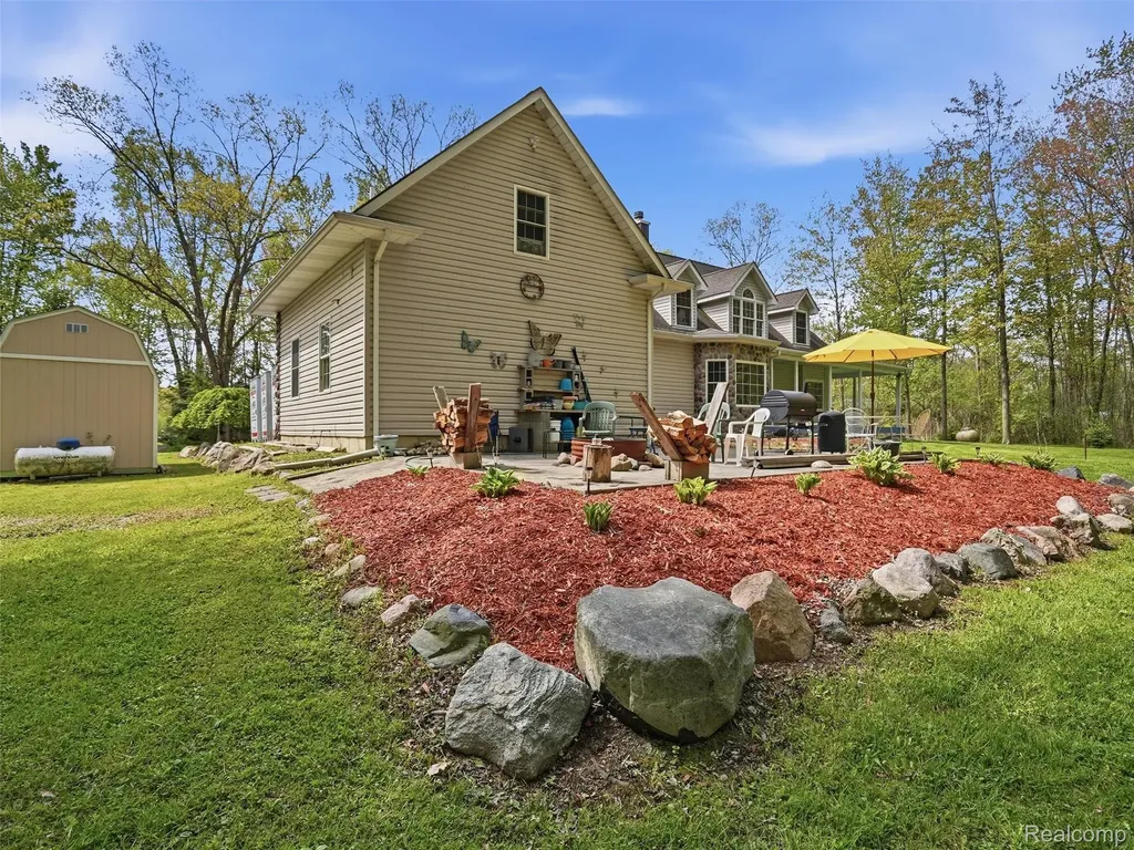 5790 Roberts Road Cottrellville Township MI 48039