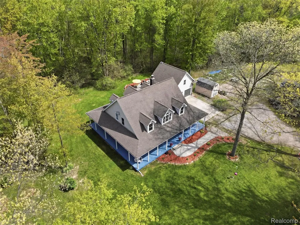 5790 Roberts Road Cottrellville Township MI 48039