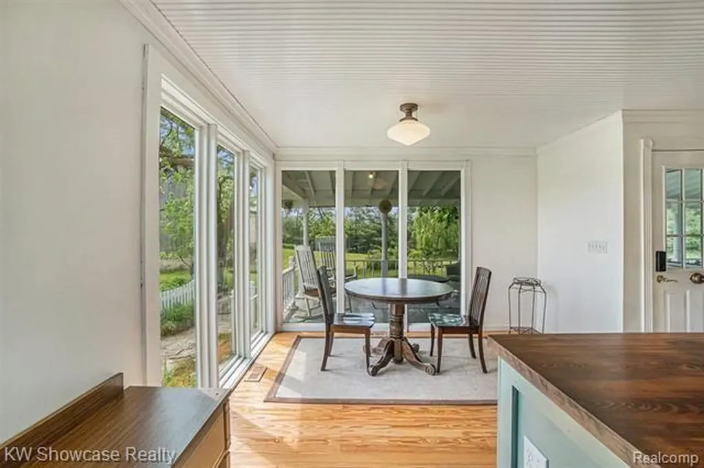 8198 Horton Bay Road Bay Township MI 49770