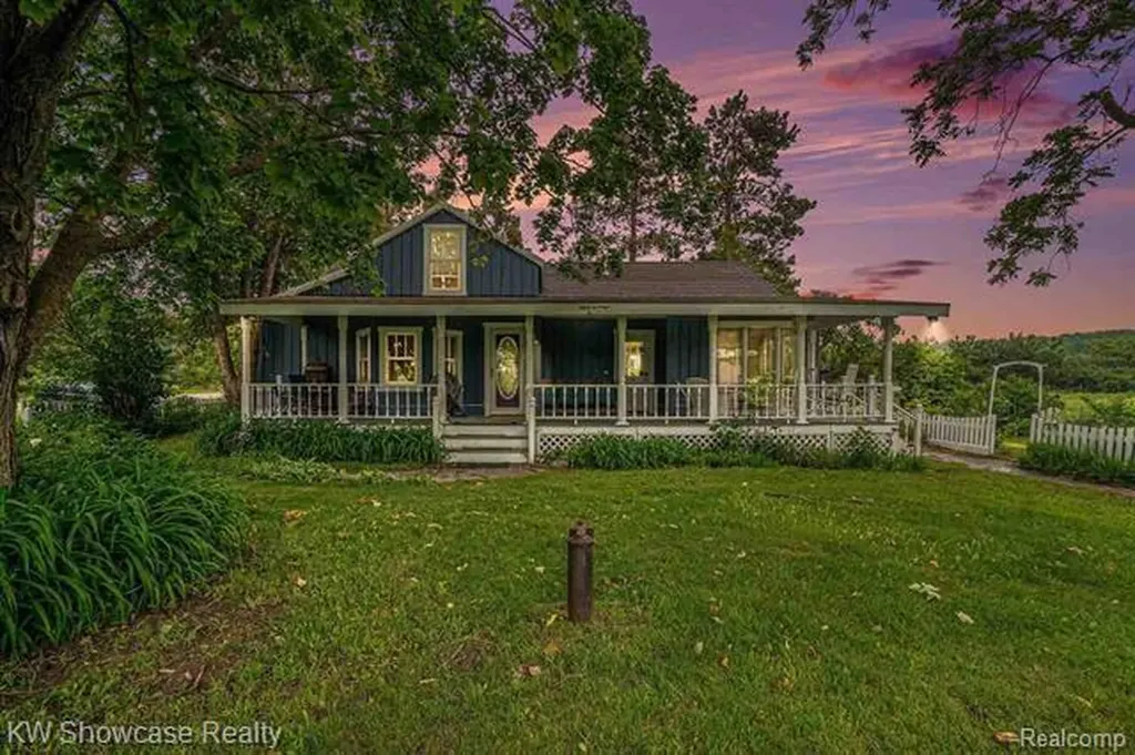 8198 Horton Bay Road Bay Township MI 49770