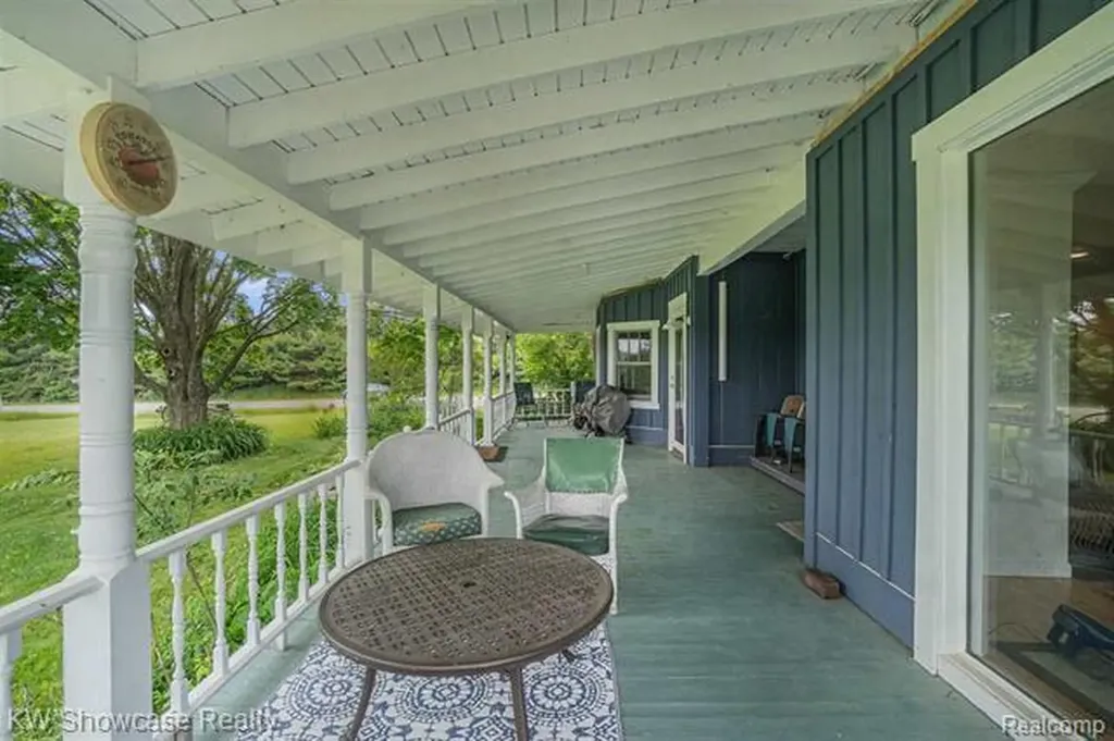8198 Horton Bay Road Bay Township MI 49770