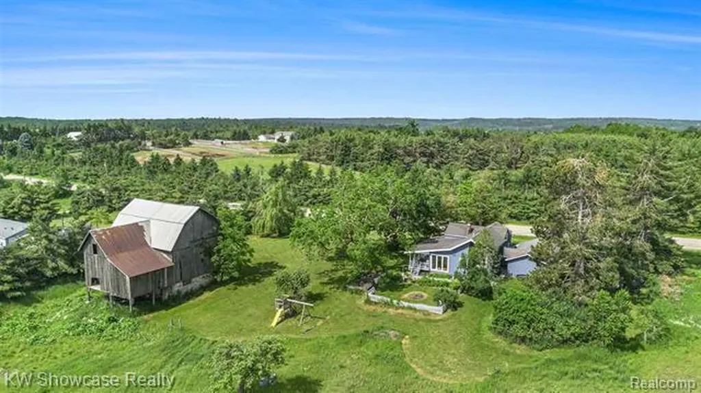 8198 Horton Bay Road Bay Township MI 49770