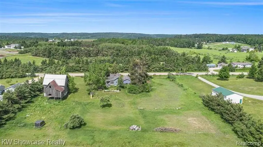 8198 Horton Bay Road Bay Township MI 49770