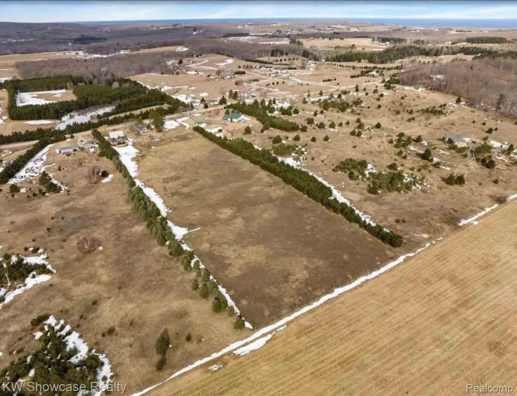 8198 Horton Bay Road Bay Township MI 49770